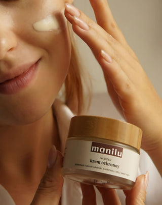 Crema protectora de día con manteca de karité, vitamina C y aceite de semillas de frambuesa de Manilu - 4