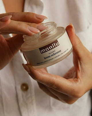 Crema protectora de día con manteca de karité, vitamina C y aceite de semillas de frambuesa de Manilu - 2