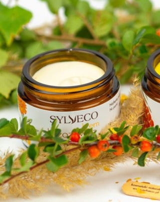 Crema calmante y regeneradora para pieles sensibles abedul-caléndula con betulina Sylveco