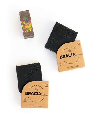 Jabón en barra limpiador y antibacteriano carbón de coco con regaliz Bracia Mydlarze - 3