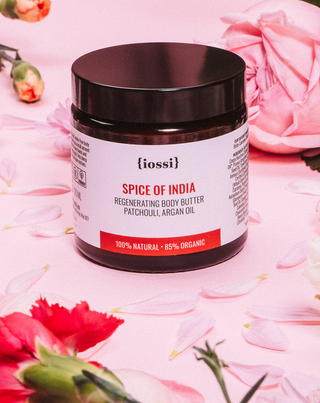 Manteca corporal con ácidos Omega 6 y 9 con aroma herbáceo picante Spice of India Iossi