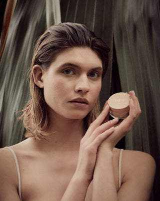 Polvo suelto facial natural de cebada para fijar y matificar el maquillaje Paese - 3