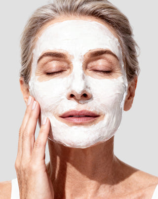 Mascarilla facial con efecto lifting, aceite de macadamia y vitamina E para pieles 50+ Aggie - 3