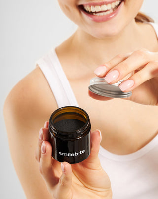 Polvo blanqueador dental con carbón activado de coco Smilebite - 4