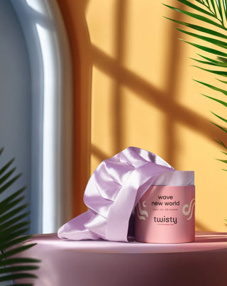 Gorro para dormir de seda rosa para cabello rizado y ondulado Twisty