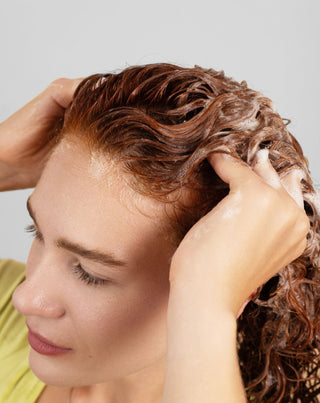 Champú hidratante para el cabello rizado con urea y ácido láctico Twisty