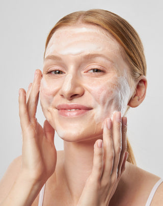 Espuma limpiadora facial con flor de naranja amarga Mel Skin