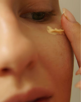 Crema iluminadora para contorno de ojos de día y de noche con cafeína y coenzima Q10 Manilu - 2