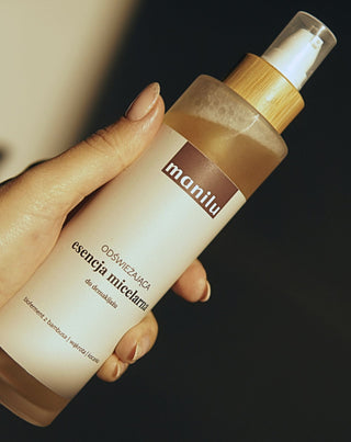 Esencia micelar refrescante para desmaquillar la irritación calmante con D-pantenol Manilu - 4