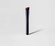 Brocha de maquillaje con cabezal sesgado y cerdas planas nº 7 Say Makeup