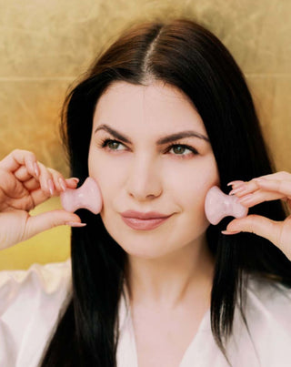 Seta para masaje facial de cuarzo rosa natural Crystallove