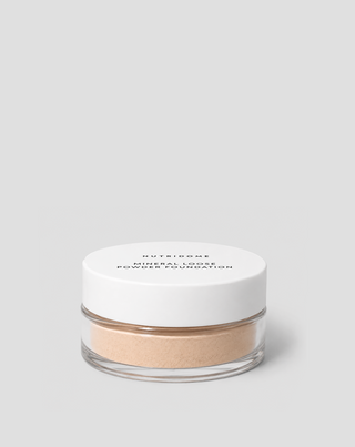 Base mineral suelta que alisa y unifica el tono de piel Nutridome - 2