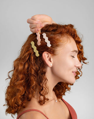Juego de clips ondulados Twisty para el cabello - perlado, verde y rosa - 3 unidades