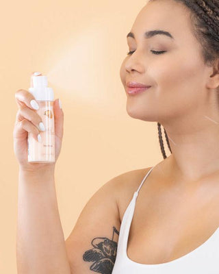 Tónico facial con ácidos AHA nutritivo, combate las manchas y suavizante Fluff - 2