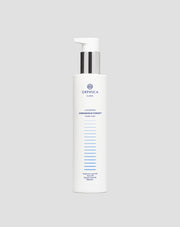 Agua micelar desmaquillante y limpiadora para pieles sensibles y con tendencia acneica con urea, ácido hialurónico y glicólico Cleansing Orphica Clinic 200 ml